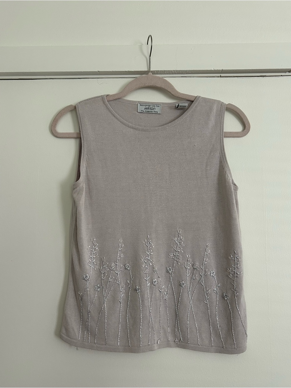 Vintage Embroidered Sleeveless Knit Top - Light Purple